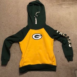 Green Bay Packer longneck sweatshirt